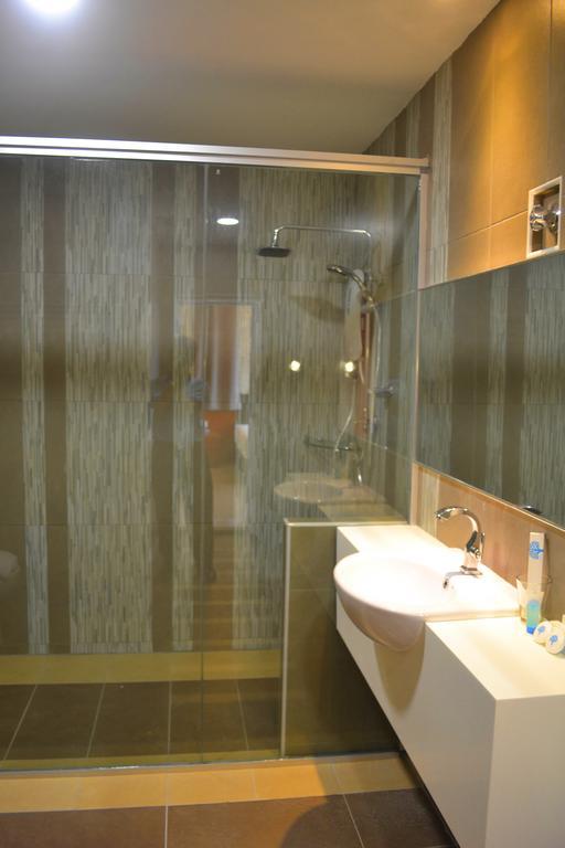 Yew Boutique Hotel Teluk Intan Phòng bức ảnh